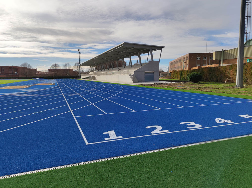 La Universidad de León inaugura nuevas pistas de atletismo