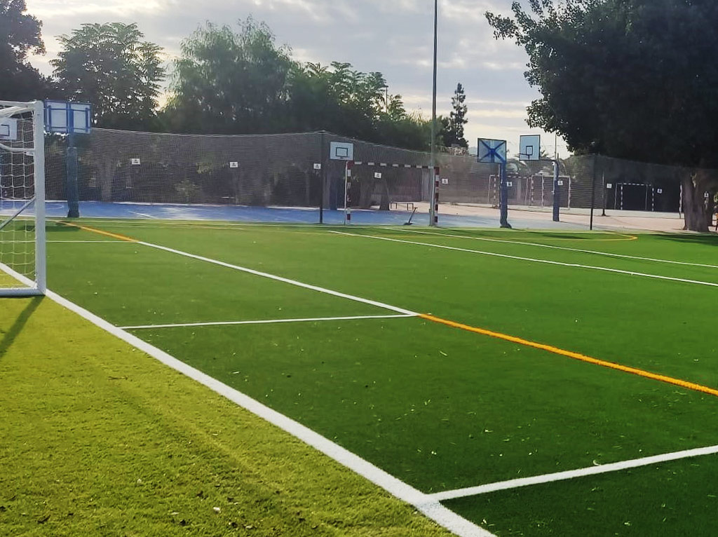 Obras de Remodelación del Campo de Fútbol del Colegio Newton en Elche, Alicante