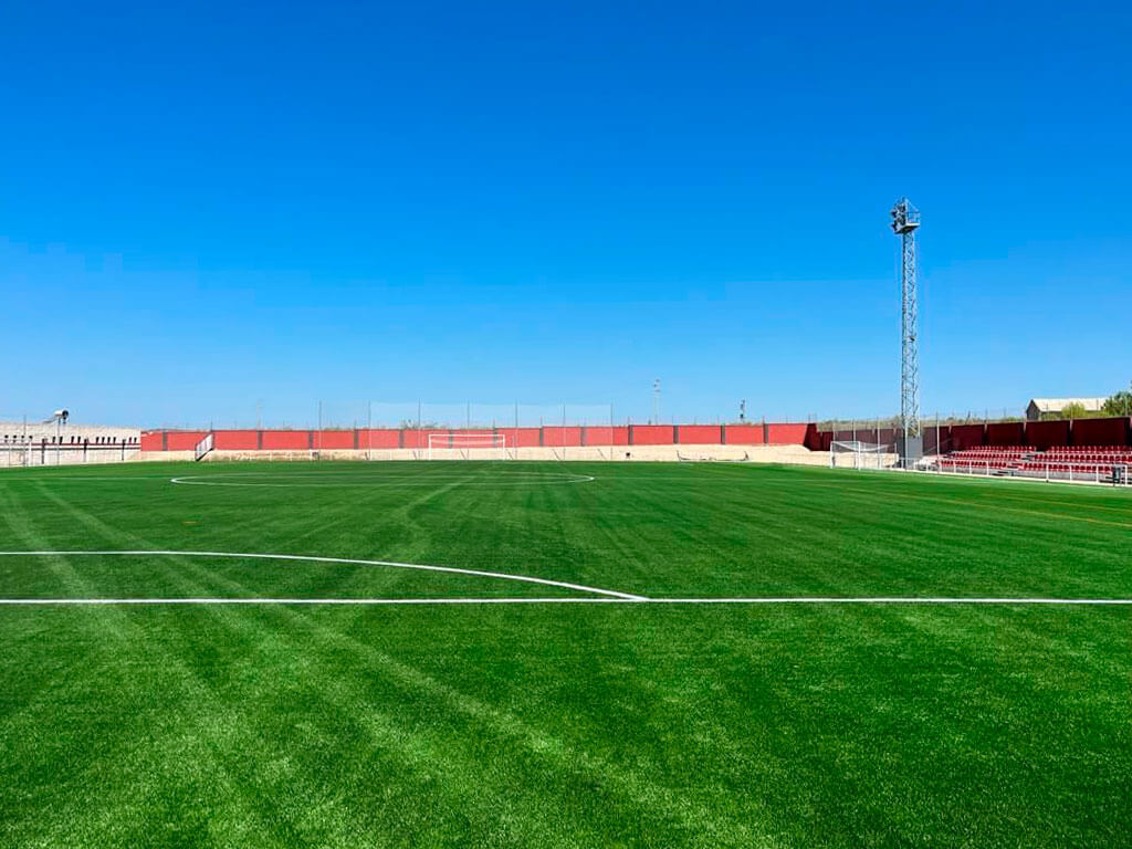 Obras de suministro e instalación del césped artificial del Campo de Fútbol “José Juan Romero Gil” en Gerena, Sevilla Image