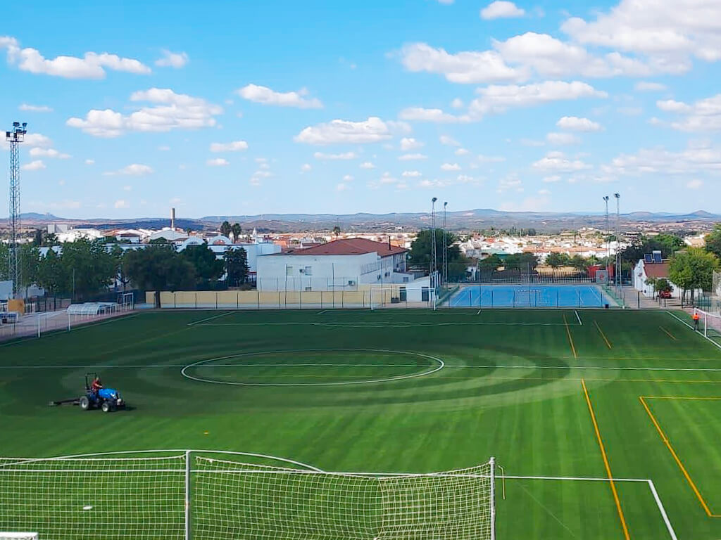 Campo de  Fútbol-11 de San Bartolomé de la Torre en Huelva Image