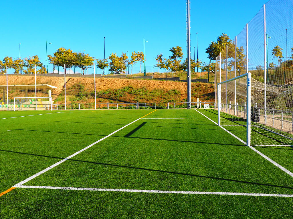 CMF RANILLAS. Campo de fútbol para el ayuntamiento de Zaragoza con tecnología de DOBLE TUFTADO Image