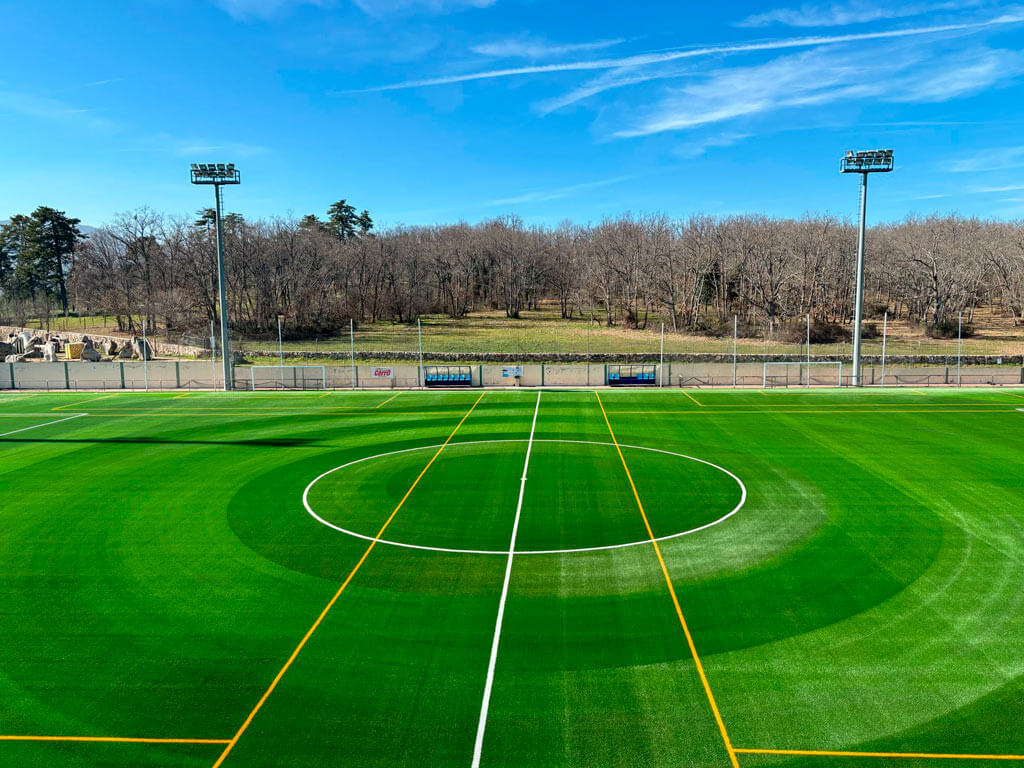 Nuevo césped artificial del Campo de Fútbol Pablo Alejandro Simal, en el Real Sitio de San Ildefonso de Segovia Image
