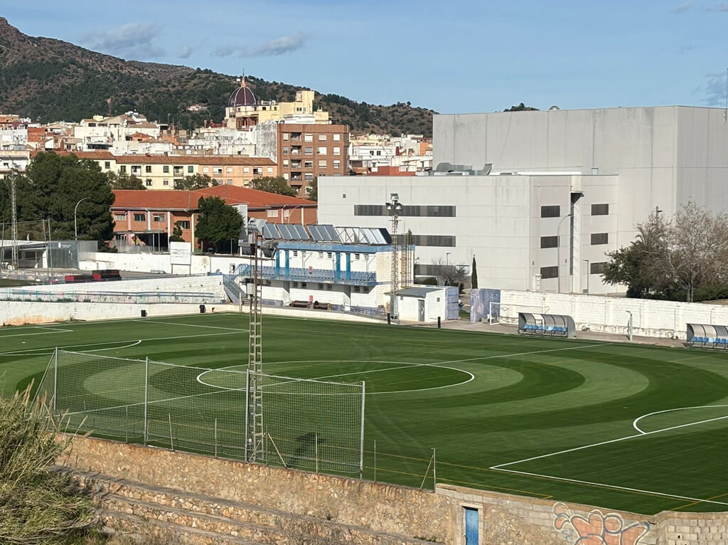 La Vall D’Uixó estrena césped artificial en los 2 campos de La Moleta Image